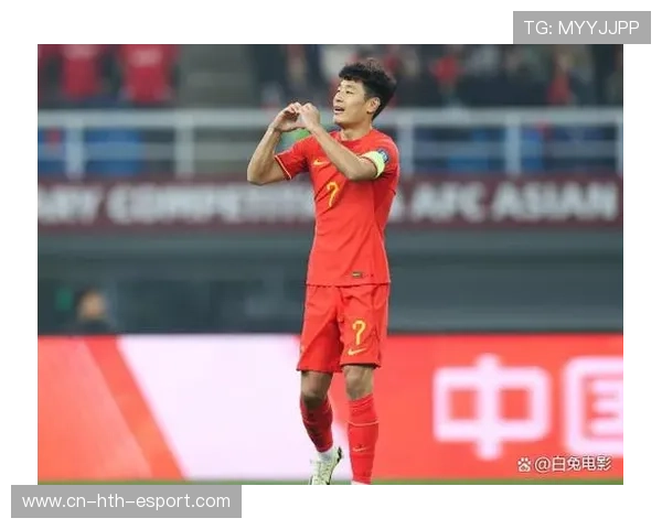 中国足球国家队提升防守反击效率，国足防守型中场