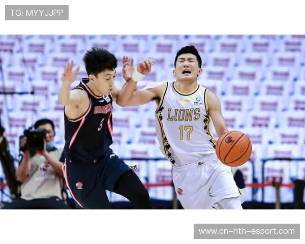 广东宏远防守轮转慢，漏出底角空位